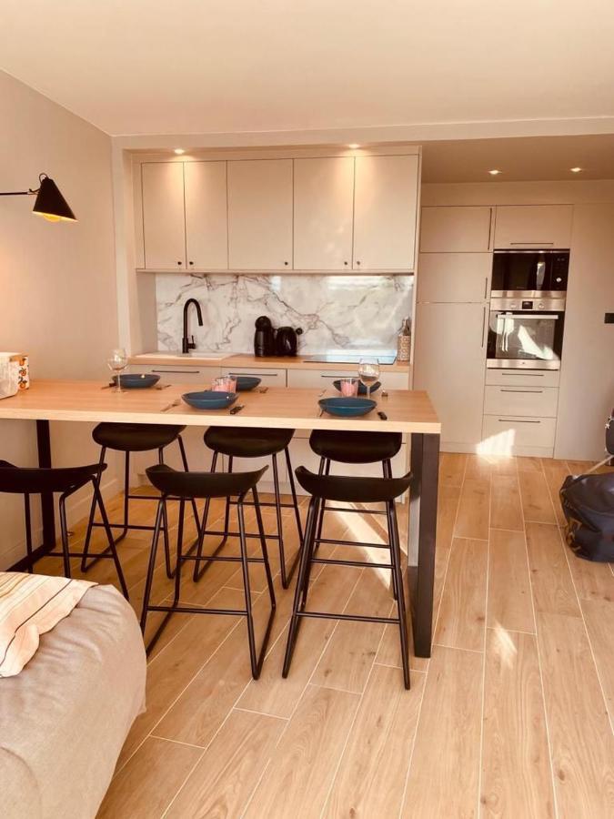 LE CALI, P2 Cabine dans une résidence avec piscine, vue mer et parking privé La Grande-Motte Exterior foto