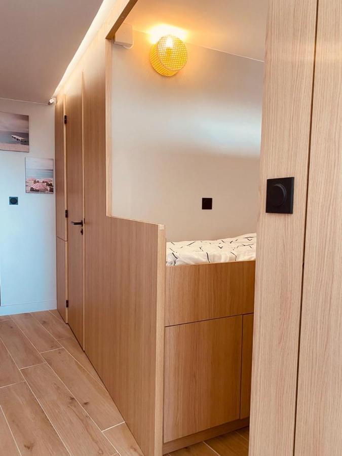 LE CALI, P2 Cabine dans une résidence avec piscine, vue mer et parking privé La Grande-Motte Exterior foto