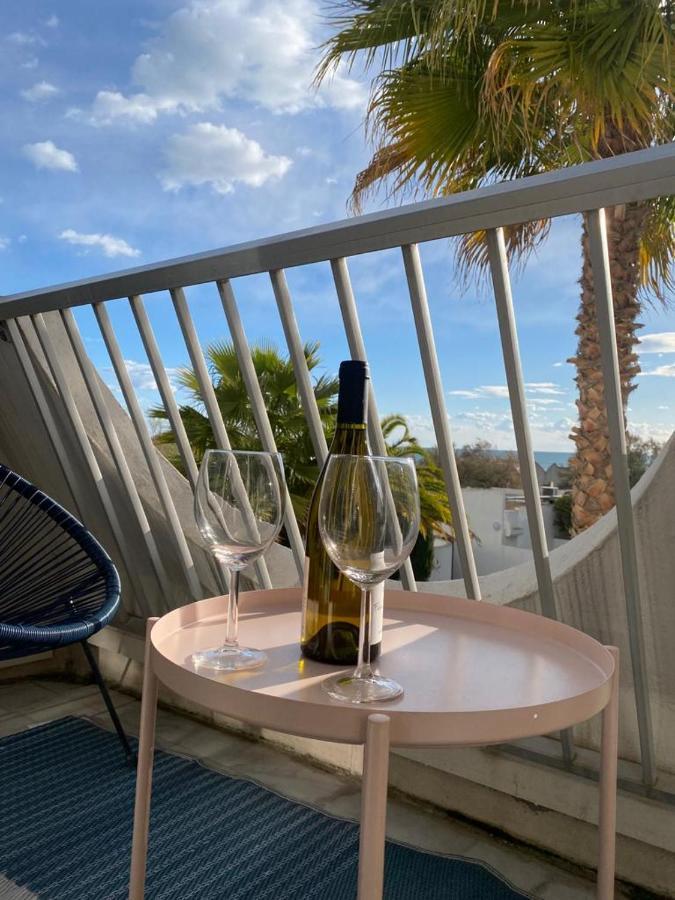 LE CALI, P2 Cabine dans une résidence avec piscine, vue mer et parking privé La Grande-Motte Exterior foto